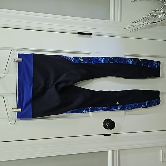 Lululemon rain on train on running tight windy blooms sz6 #b630 - Picture 2 of 6